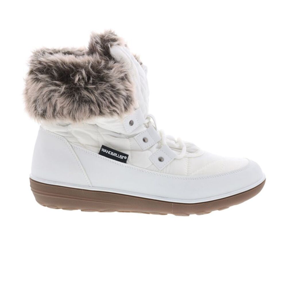 Wanderlust Womens Snow Flake White Boots (NWT)